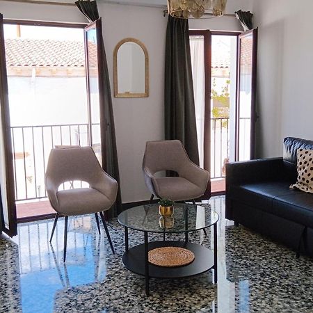 Apartamentos Fernando III El Santo บาเอซา ภายนอก รูปภาพ