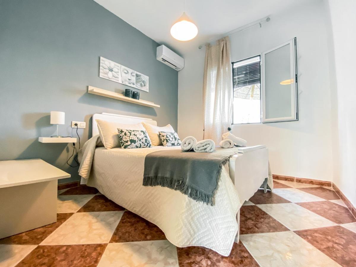 Apartamentos Fernando III El Santo บาเอซา ภายนอก รูปภาพ