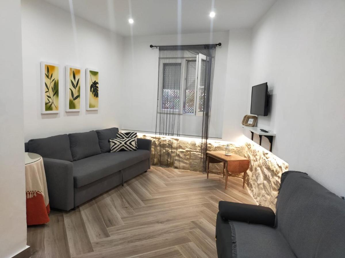 Apartamentos Fernando III El Santo บาเอซา ภายนอก รูปภาพ