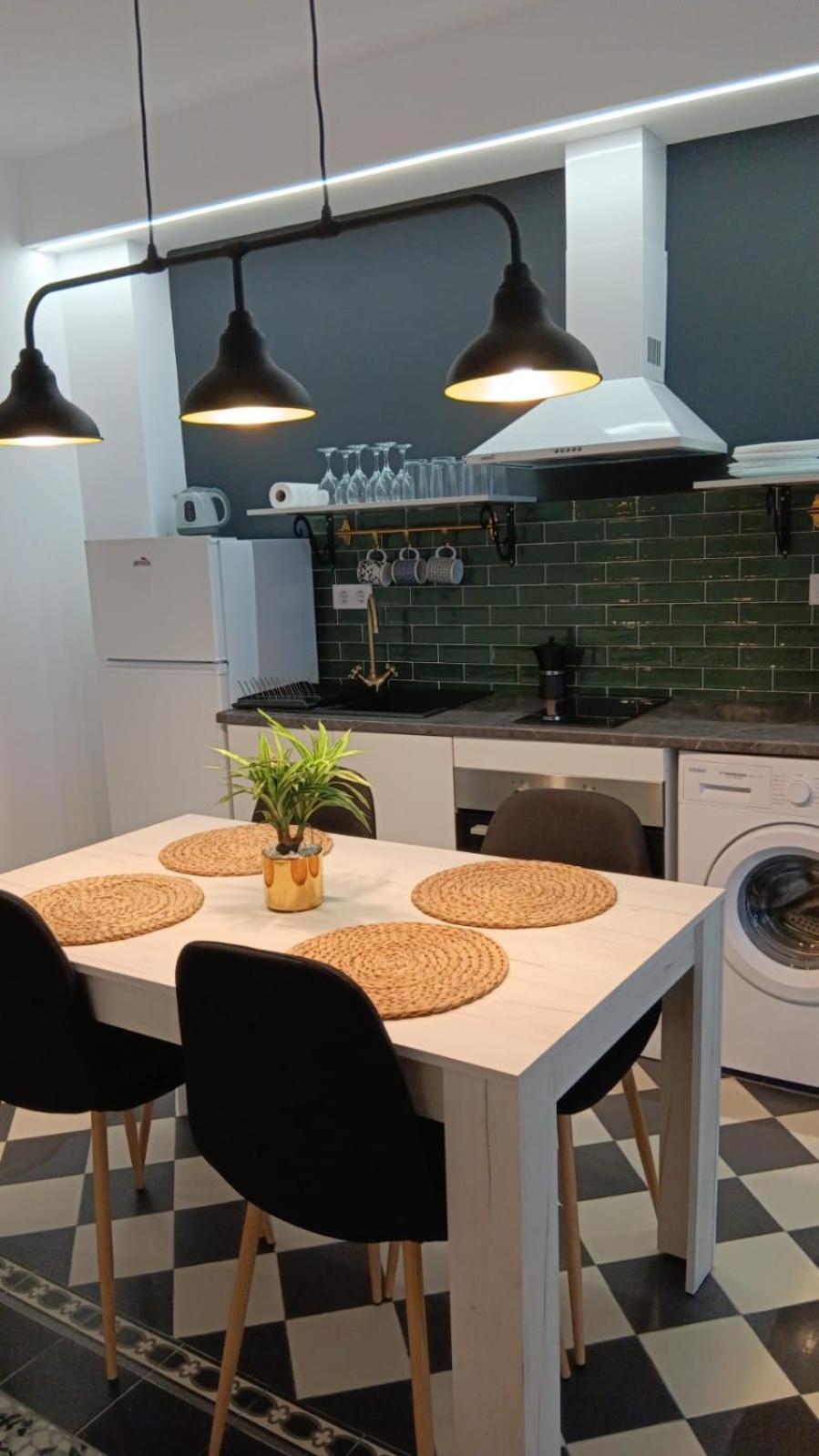 Apartamentos Fernando III El Santo บาเอซา ภายนอก รูปภาพ