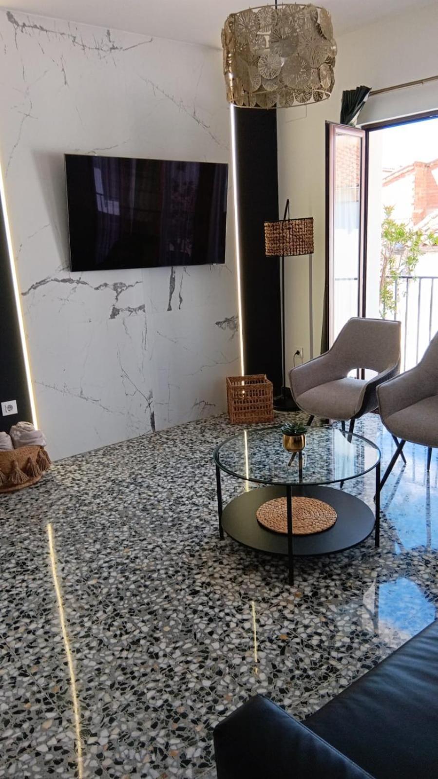 Apartamentos Fernando III El Santo บาเอซา ภายนอก รูปภาพ